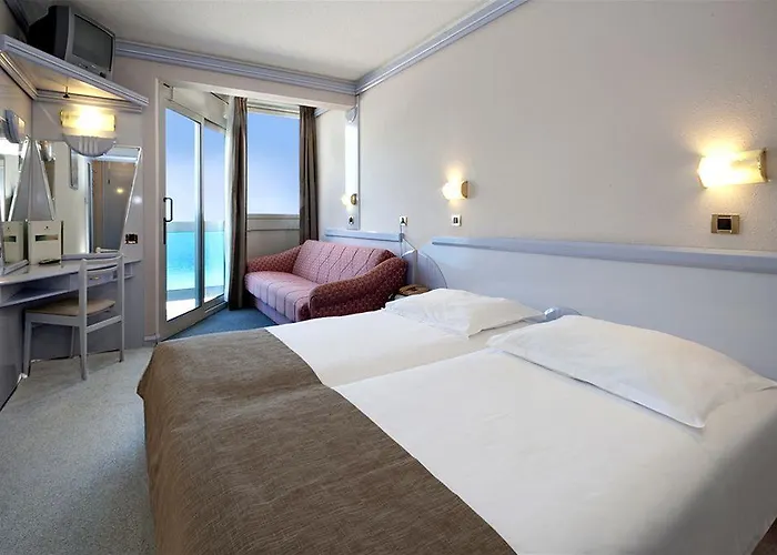 호텔 Plavi Plava Laguna 포레치