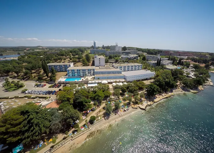 Plavi Plava Laguna 호텔 3*