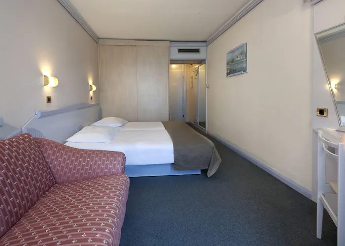 Plavi Plava Laguna 3* 포레치