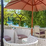 Plavi Plava Laguna Hotel