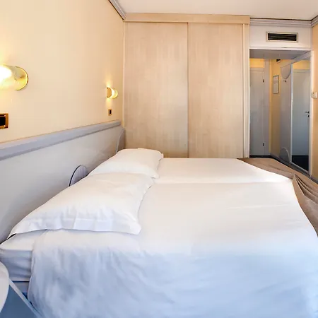 Plavi Plava Laguna 호텔 3*