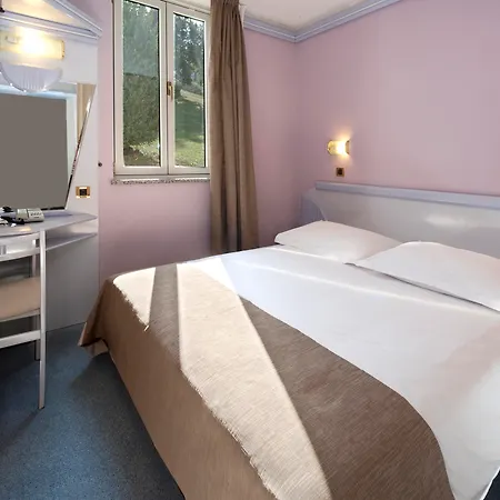 Plavi Plava Laguna Hotel