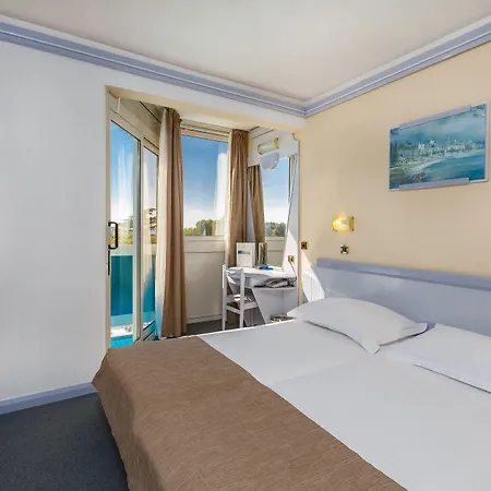 Plavi Plava Laguna فندق 3*