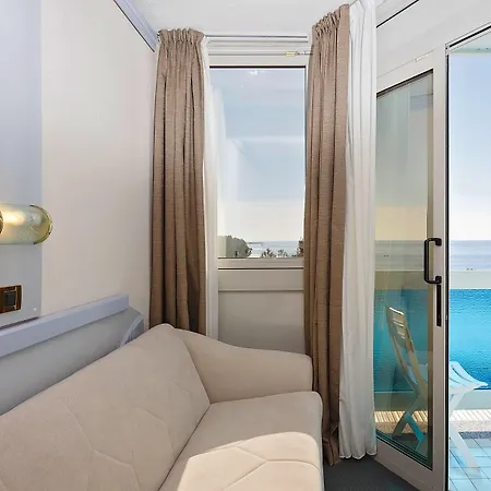 Plavi Plava Laguna فندق بوريتش