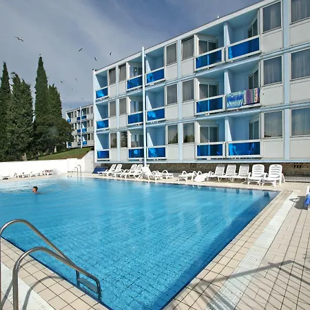 Plavi Plava Laguna 3* بوريتش