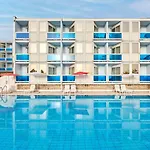 Plavi Plava Laguna ポレッチ