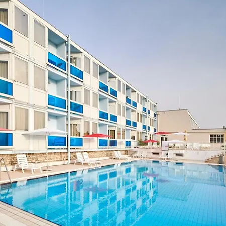 Plavi Plava Laguna Hotel 3*